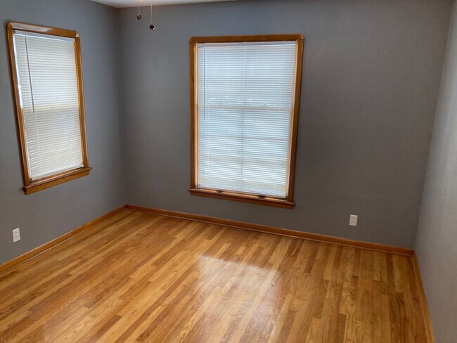 Building Photo - 6099 Ridge Rd