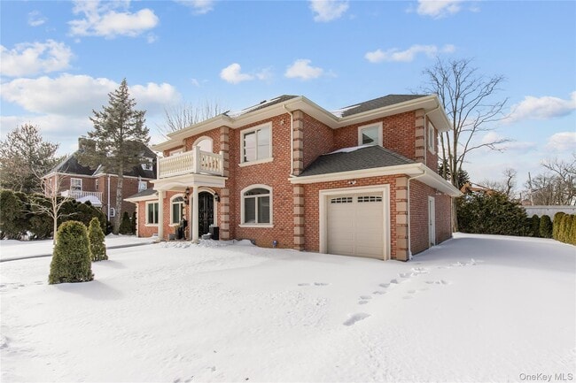 Building Photo - 66 Essex Rd