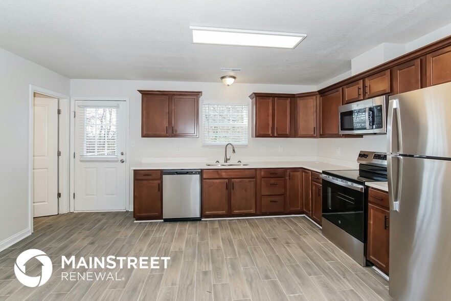 Building Photo - 231 Heritage Crossing Dr