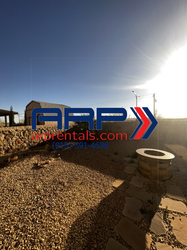 Building Photo - BEAUTIFUL EASTSIDE HOME Open House 09/02/2023 from 1:00pm to  1:30pm