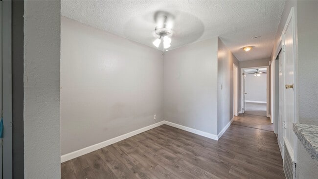 Building Photo - 2501 Gulf Fwy