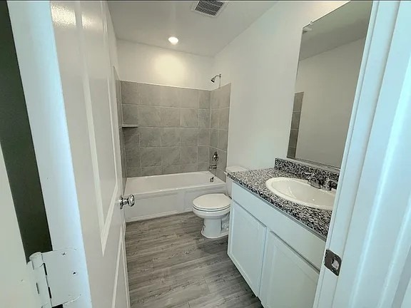 Building Photo - 827 Grebe Dr