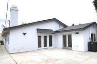 Building Photo - 1310 Elm Ave