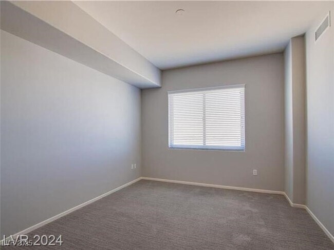 Building Photo - 8255 S Las Vegas Blvd