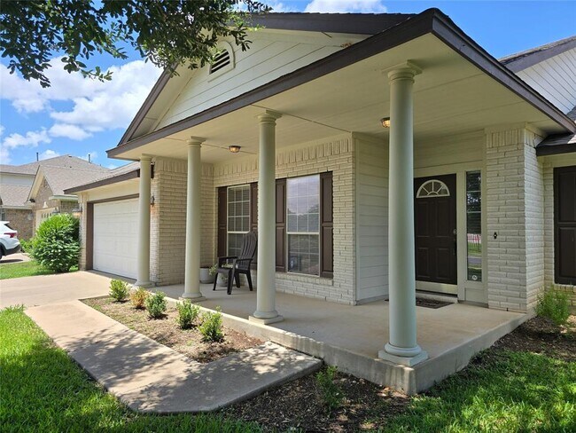Building Photo - 11704 Fletcher Hall Ln