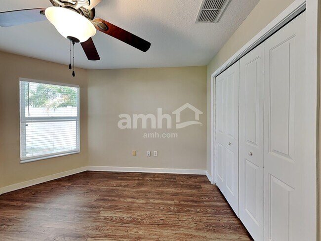 Building Photo - 6405 Oyster Island Cove