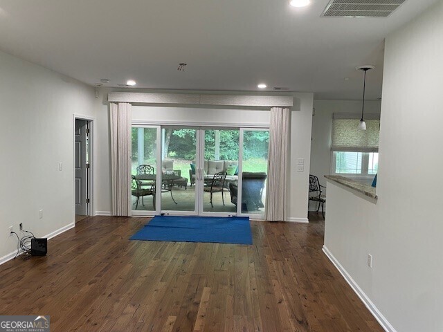 Building Photo - 34 N Heathridge Dr
