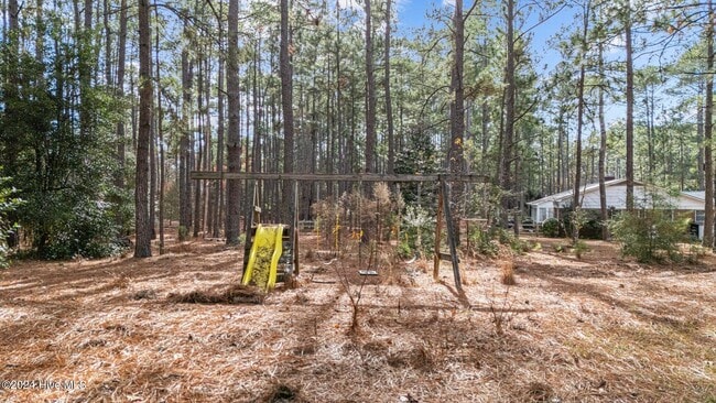 Building Photo - 85 Pine Lake Dr