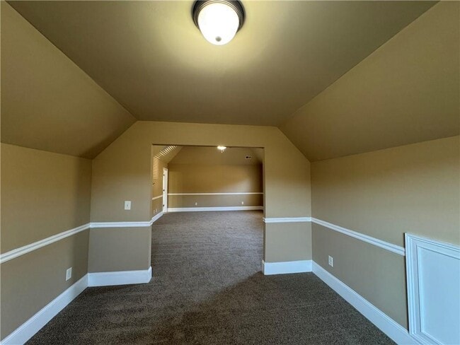 Building Photo - 352 Plymstock Dr