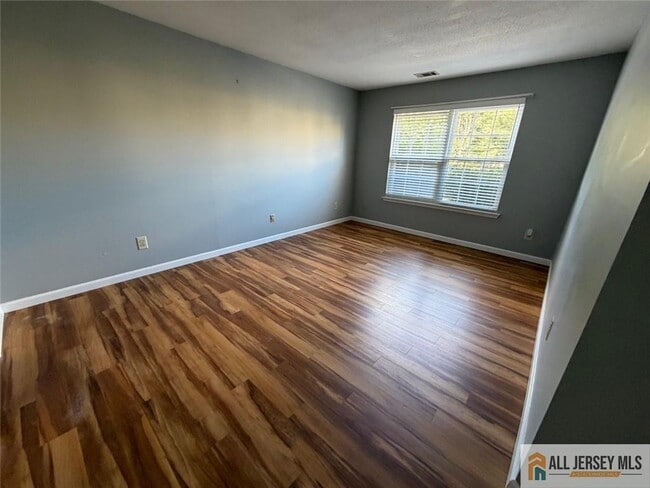 Building Photo - 601 Sunshine Ct