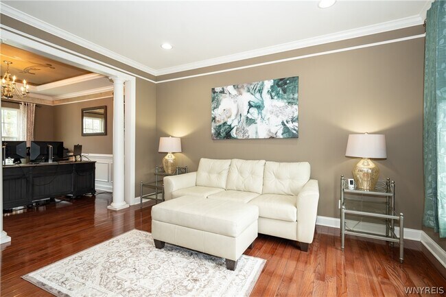 Building Photo - 5024 Woodway Ct