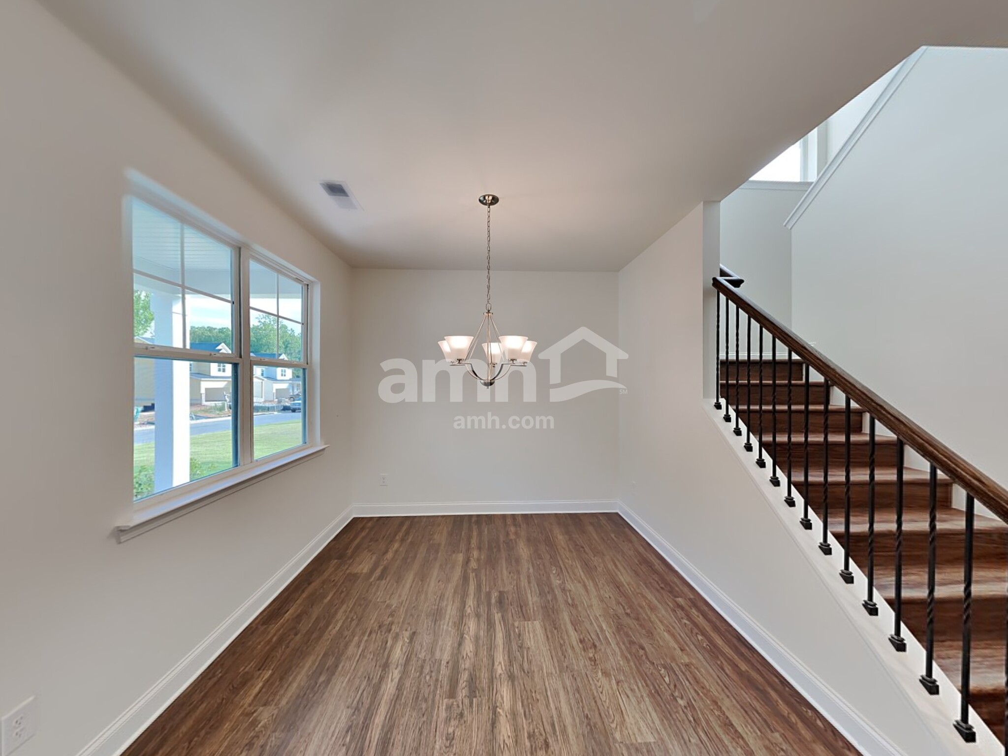 Building Photo - 5070 Hudson Vly Dr