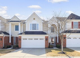 Building Photo - 41861 Yeats Dr