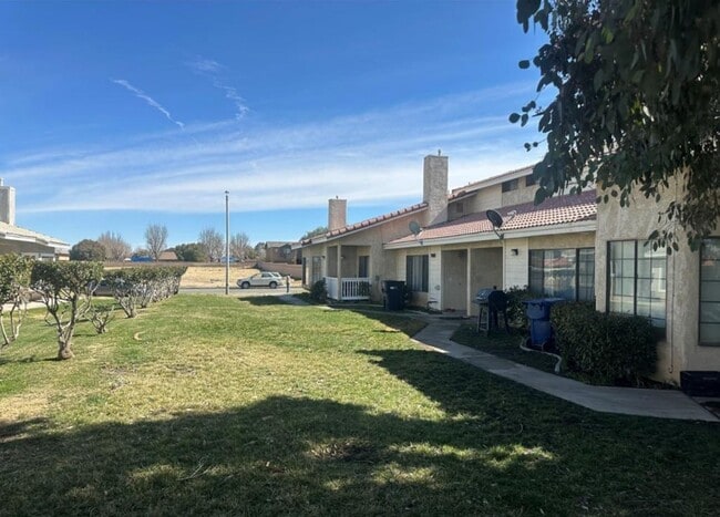 Building Photo - 43731 8th St E