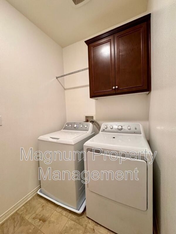 Building Photo - 40372 Calle Real