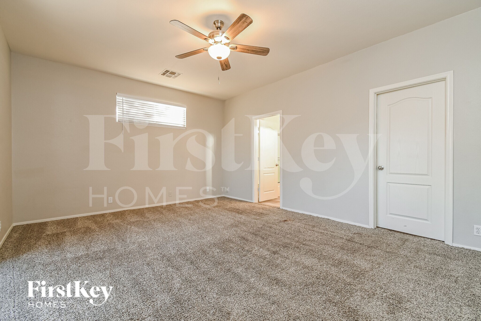 Building Photo - 2701 E Hulet Dr