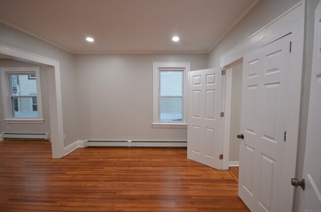 Building Photo - 68 Westfield Ave