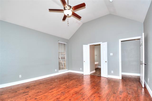Building Photo - 6212 Meadowcrest Ln