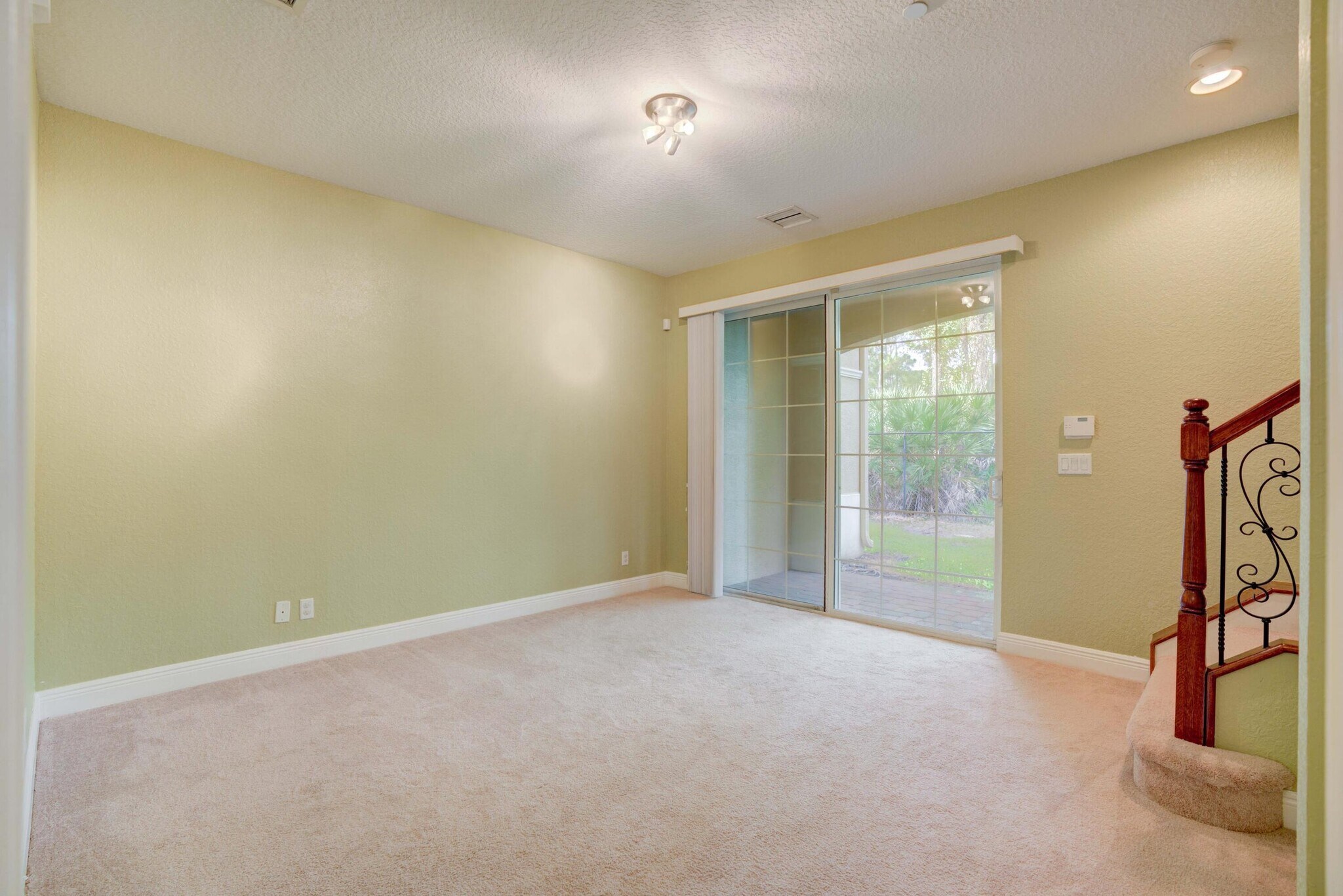 Building Photo - 5113 Artesa Way W