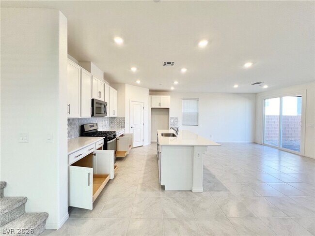 Building Photo - 3732 Frattina Ave