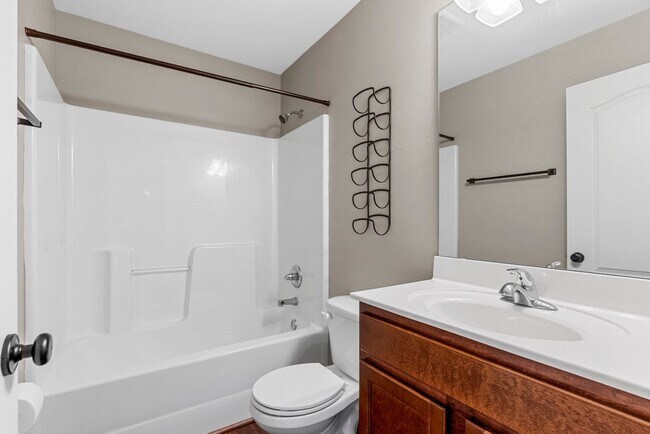 Building Photo - Spacious 3-Bed, 3-Bath Home in Wentzville