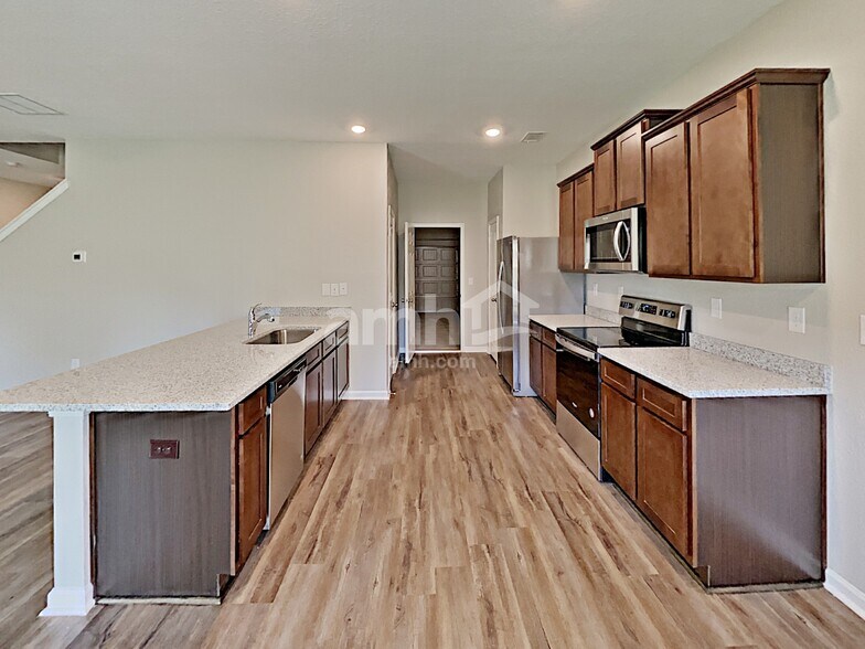Building Photo - 4894 Bridle Path
