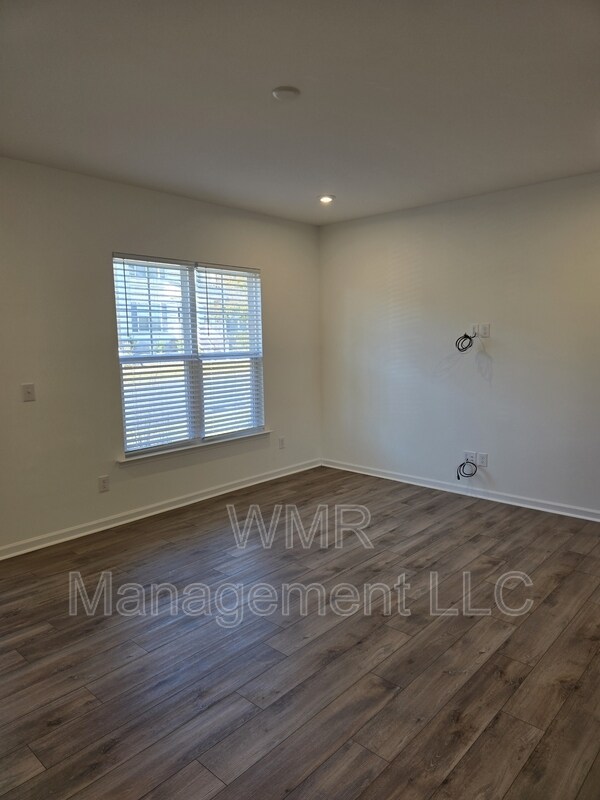 Building Photo - 1846 Teachers House Rd NW