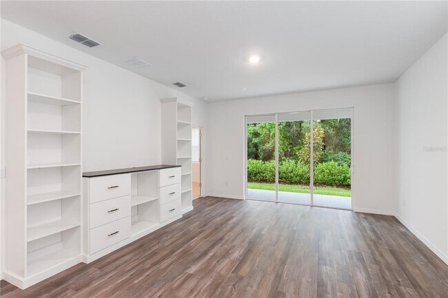 Building Photo - 31365 Paper Birch St