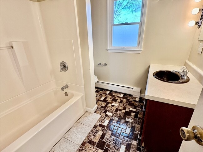 Building Photo - 2409 High Ave