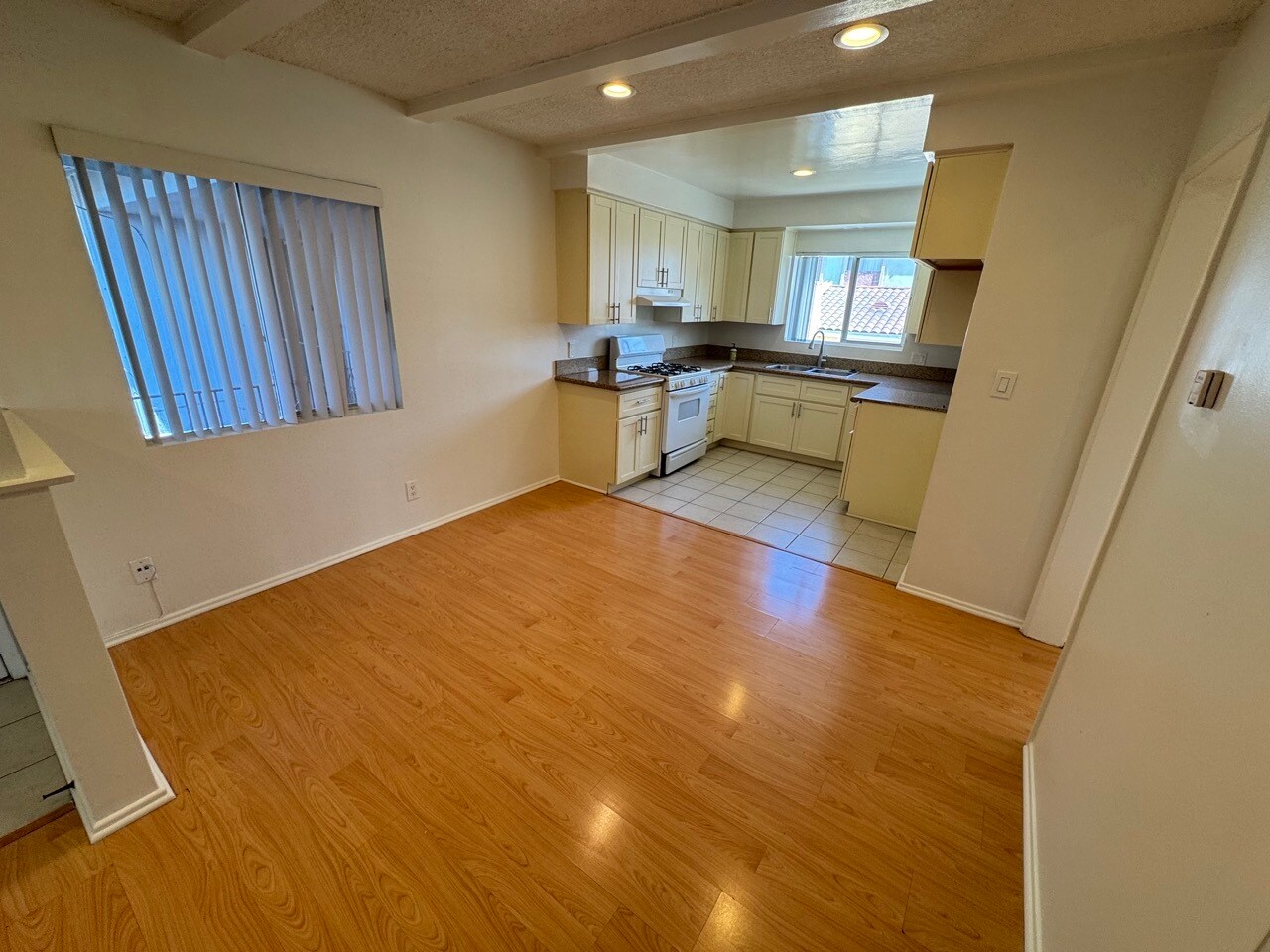 Building Photo - 1152 Ruberta Ave