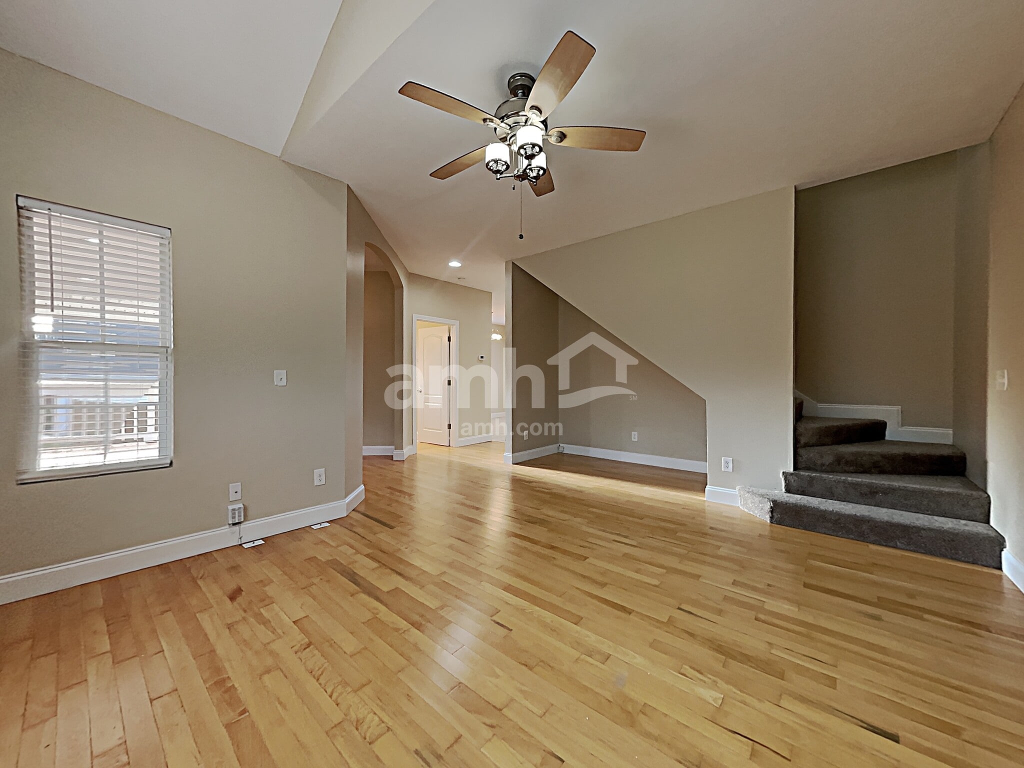 Building Photo - 8123 Chestnut Hill Ln