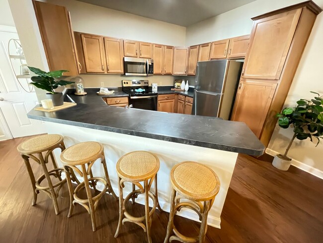Building Photo - 3BD/3BA For Rent In Bluffs East
