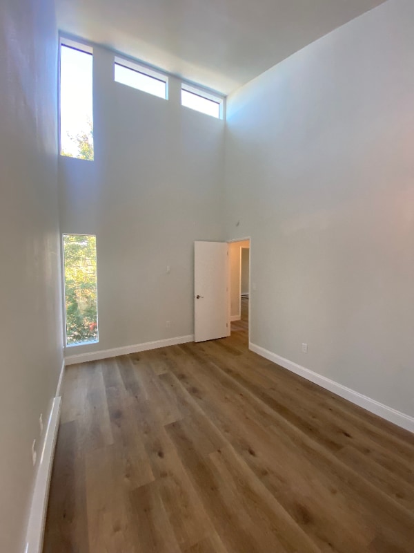 Building Photo - 1139 17th Ave