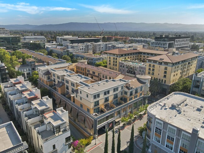 Building Photo - 356 Santana Row