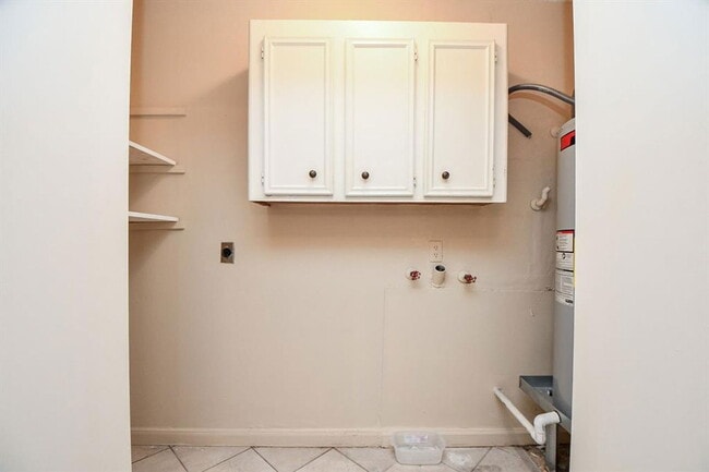 Building Photo - 14230 Cellini Dr