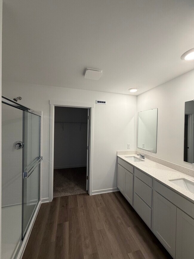 Building Photo - 116 Cornerstone Xing