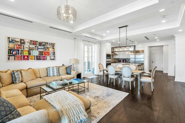 Building Photo - 6000 Royal Ct