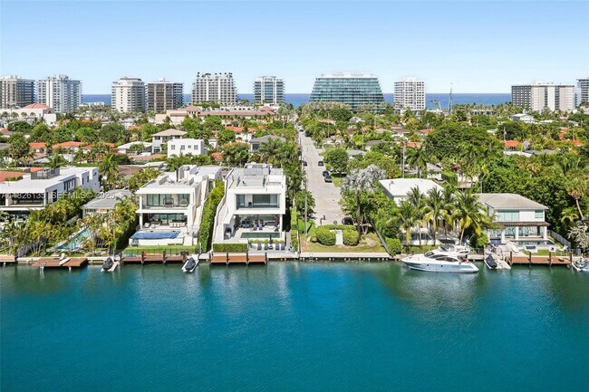 Building Photo - 9261 E Bay Harbor Dr