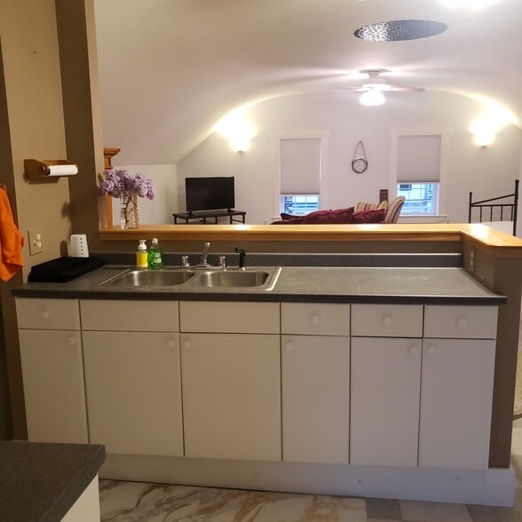 Kitchen - 185 Main St