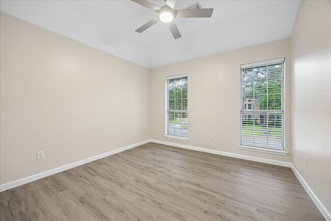 Building Photo - 23107 Lodgepoint Dr