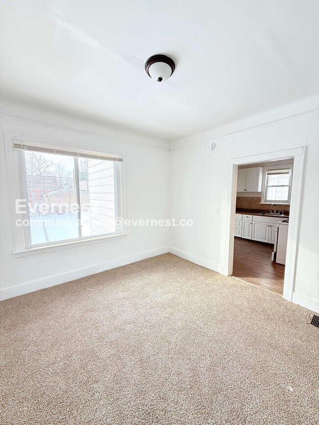 Building Photo - 14393 Strathmoor St