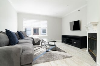 Building Photo - 50 N Broadway