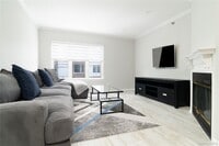 Building Photo - 50 N Broadway