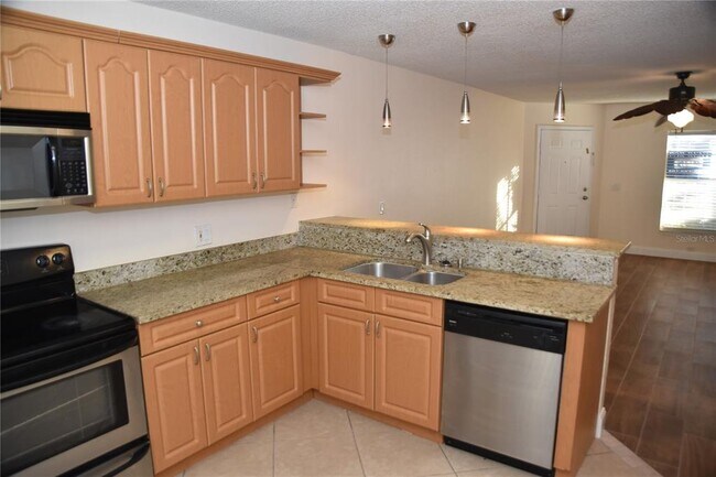 Building Photo - 3651 N Goldenrod Rd