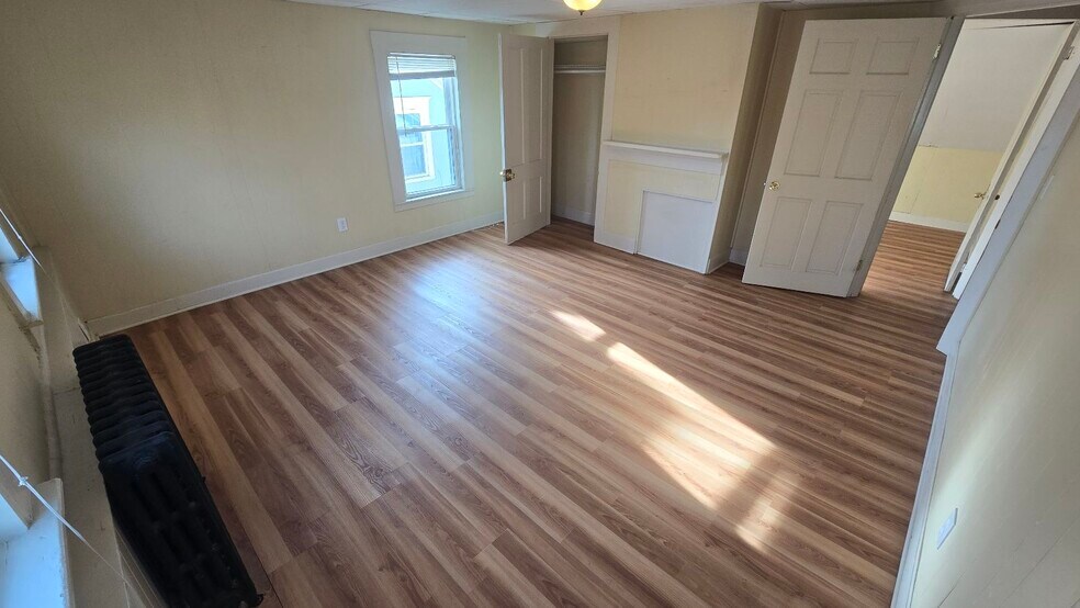 Building Photo - 27 Union St