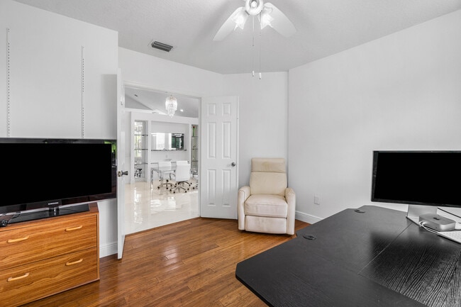 Building Photo - 7087 NW 78th Pl