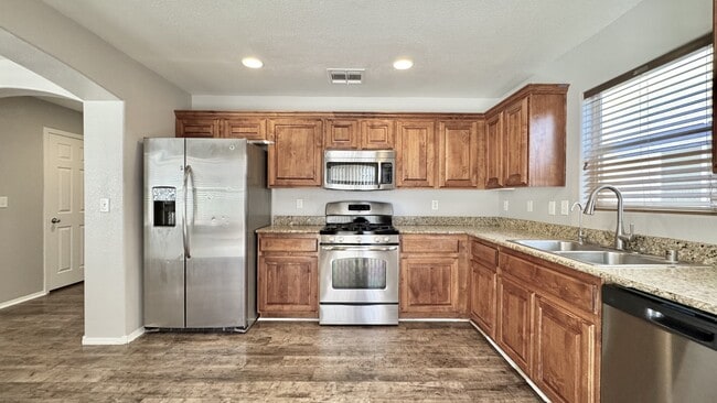 Building Photo - 4663 Aventura Canyon Ct