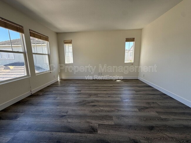 Building Photo - 97 la Jolla St