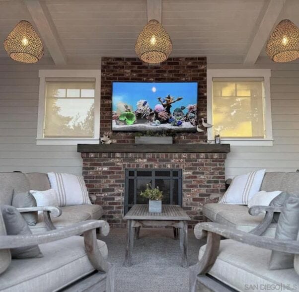 Building Photo - 301 7th St