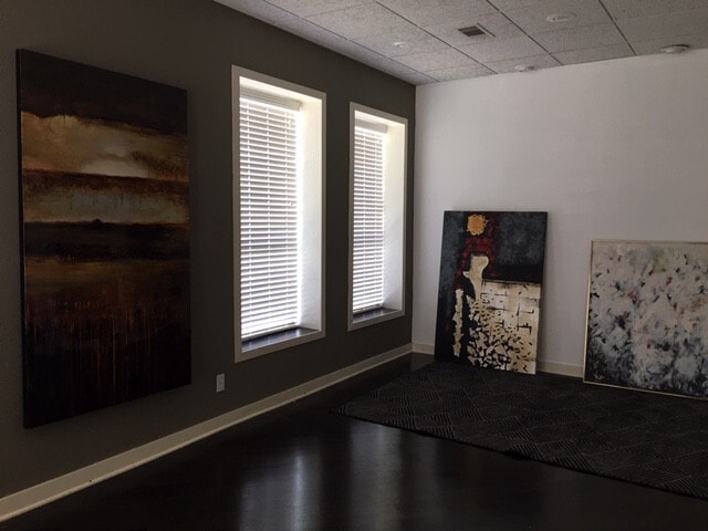 Building Photo - 31 E Center St